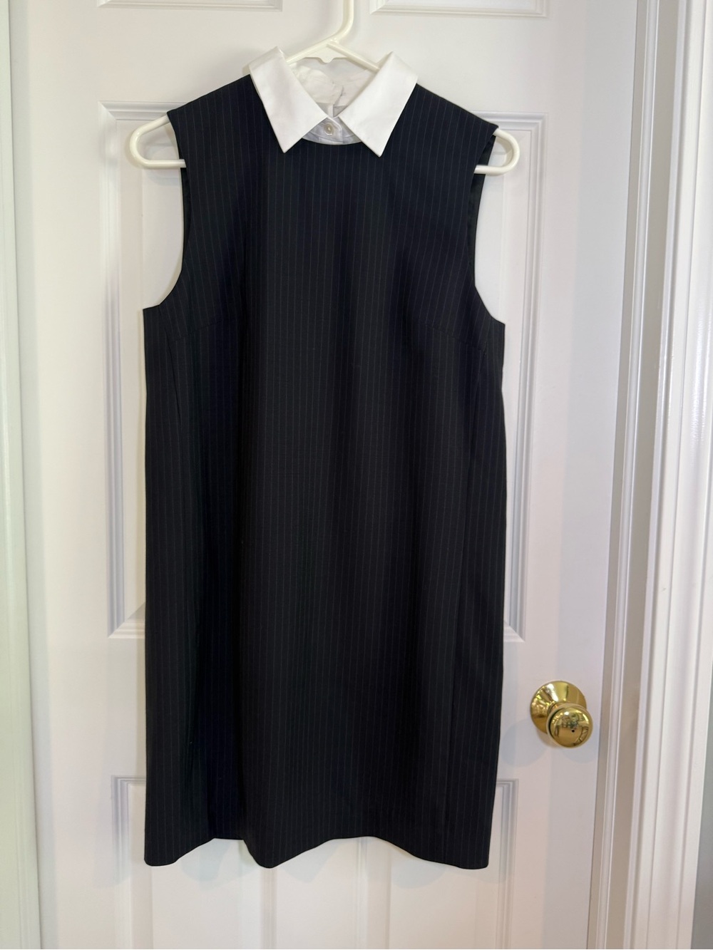 Theory Sleeveless Black Pinstripe Wool Blend Shift Dress with White Collar Sz 4
